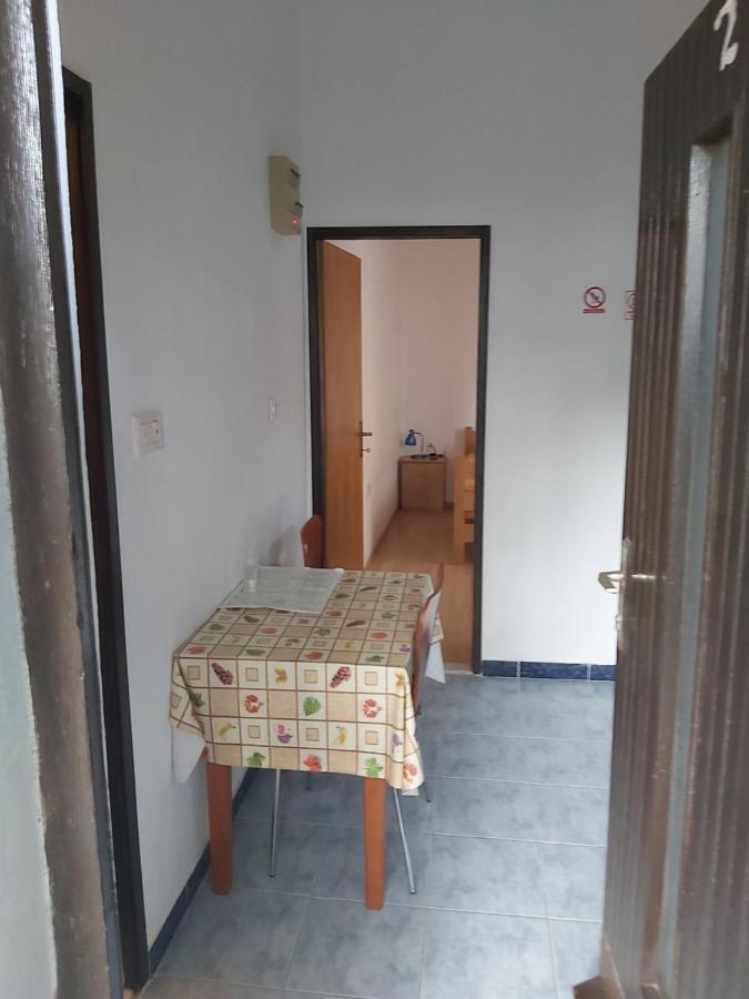 Apartman Janja Apartment Bol Exterior photo